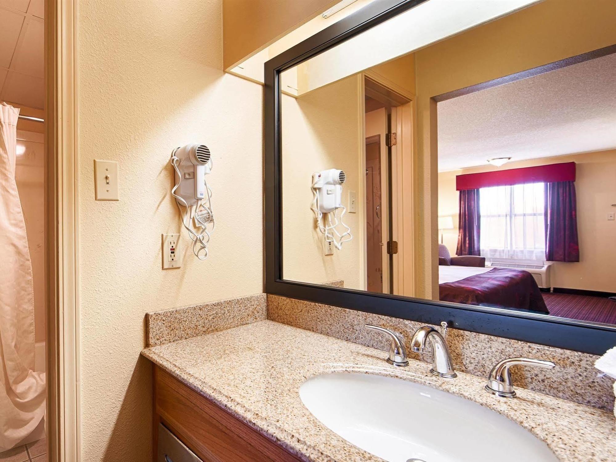 Best Western Inn ראסלוויל מראה חיצוני תמונה